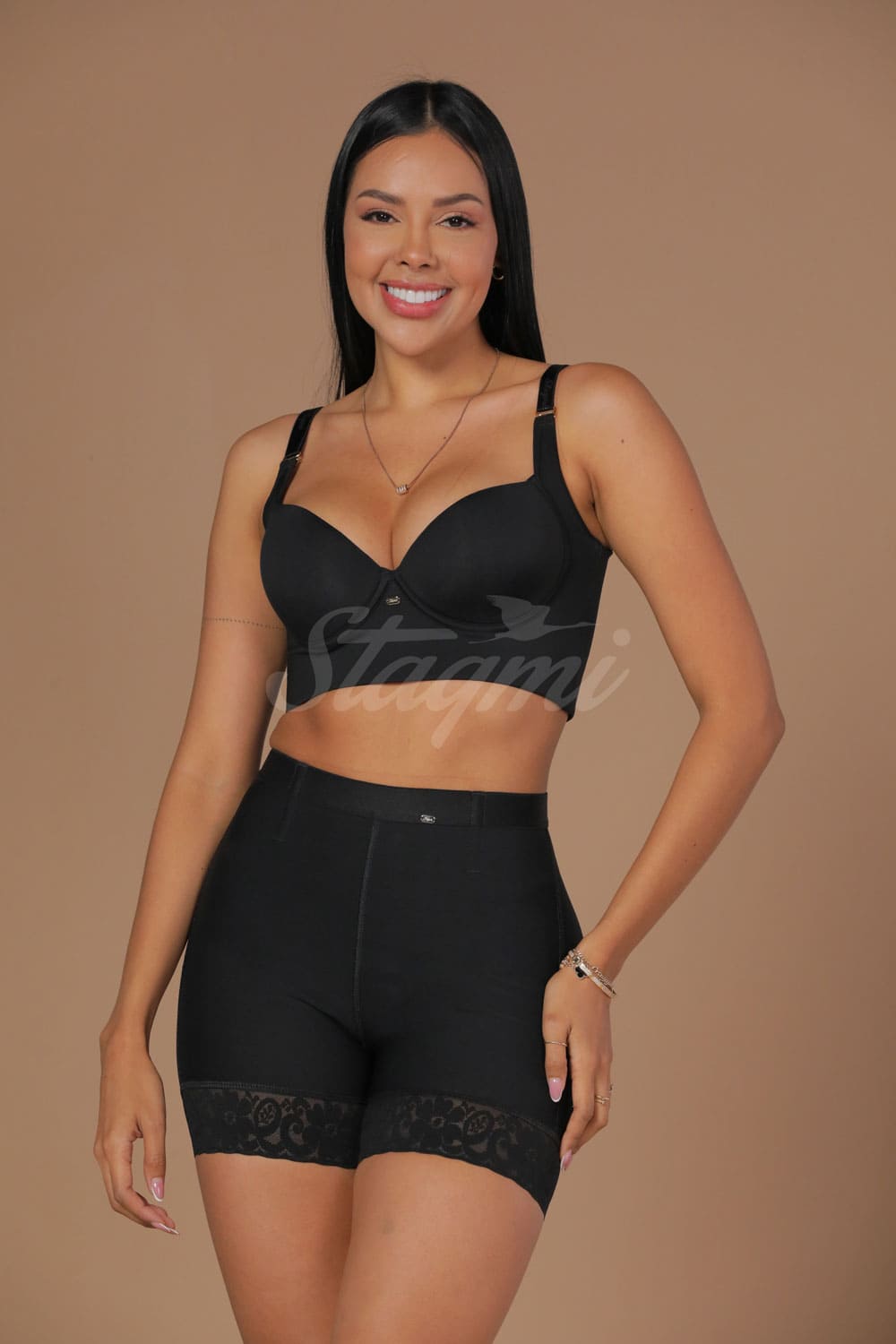 Panty Invisible corto para uso diarioa y vestidos Stagmi