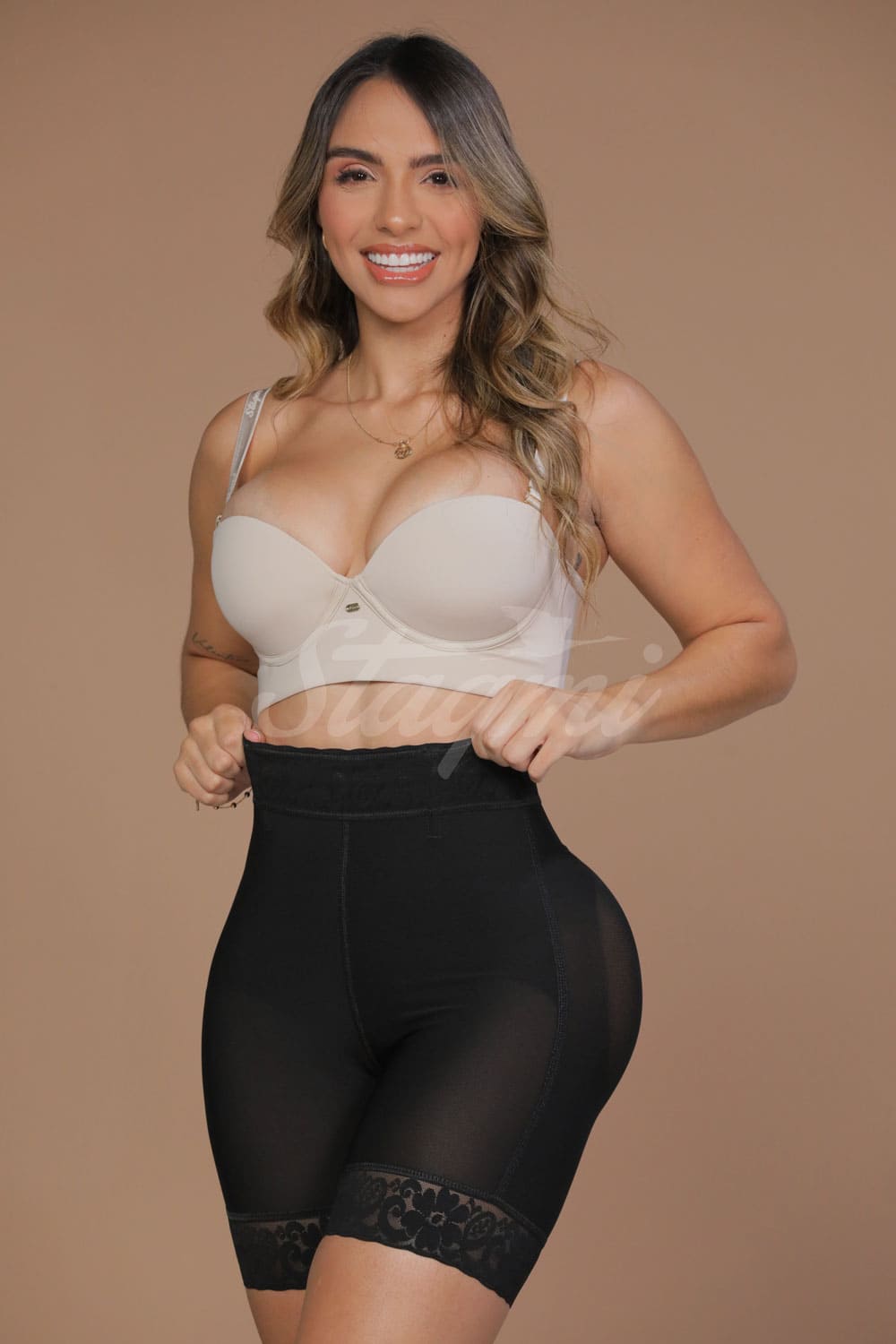 Panty invisible realza gluteo stagmi blacy y cocoa